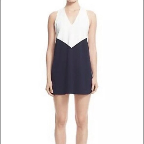 Alice + Olivia Dresses & Skirts - NWT $265 Alice + Olivia Maya Dress Navy White Sz L